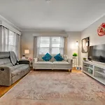 Spacious 4Br Home With Cozy Vibes In Louisville