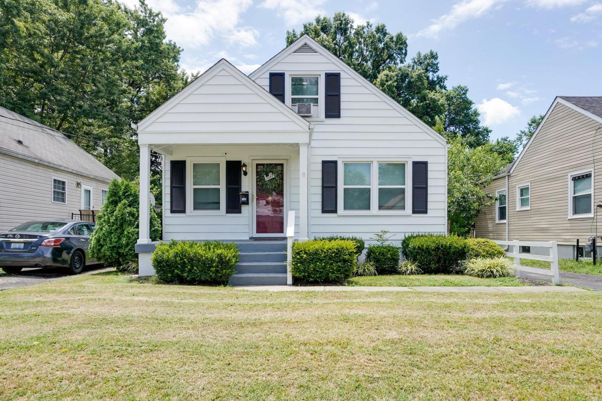 Spacious 4br With Cozy Vibes In Holiday home