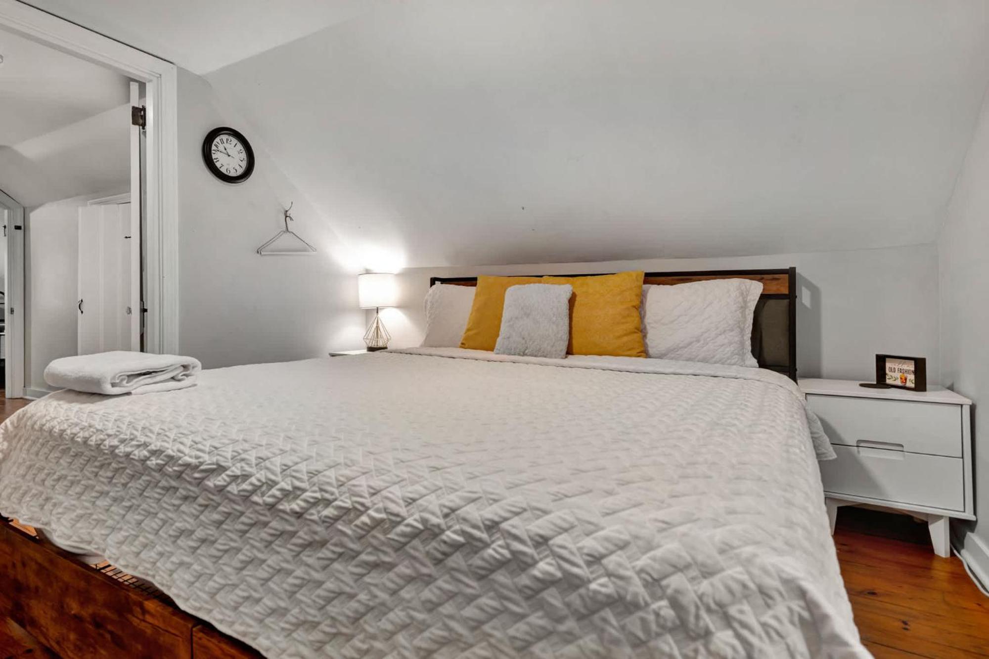 Spacious 4br With Cozy Vibes In Holiday home *