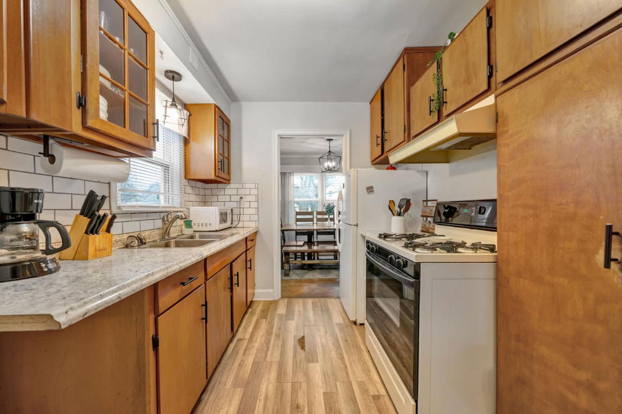 Spacious 4br With Cozy Vibes In * Louisville