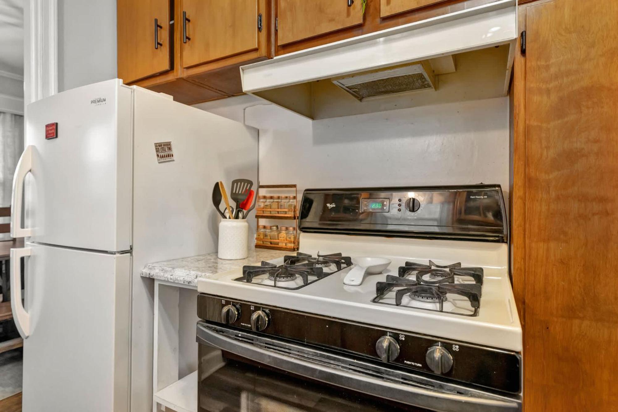 Spacious 4br With Cozy Vibes In Holiday home *